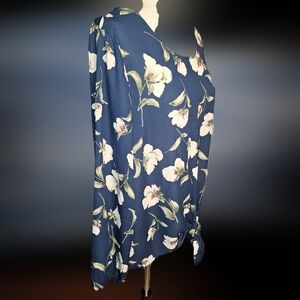 West Kei Floral Blue Blouse Size XL with tie front